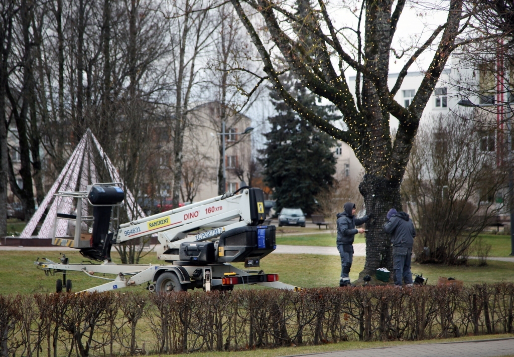 Gulbenē jau sāk parādīties pirmie Ziemassvētku rotājumi. 
Autors: Gatis Bogdanovs