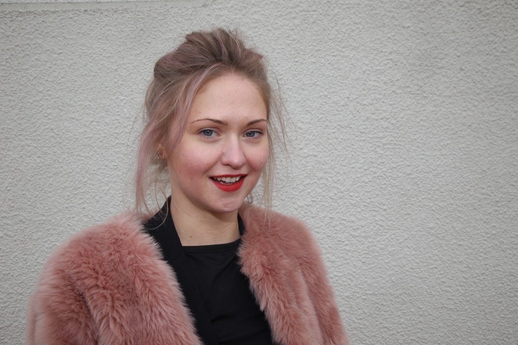 “Sāku saprast, cik būtiski ir gēni. Daudzās situācijās esmu īstens Čakars – man ir spēcīga menedžmenta puse. Vienu brīdi pārdzīvoju, ka mēdzu būs tieša un asa, ar straujiem apgriezieniem, bet tas tik nozīmē, ka man ir augstas prasības un ambīcijas,” atzīst Kristīne Čakare.
Autors: Gatis Bogdanovs