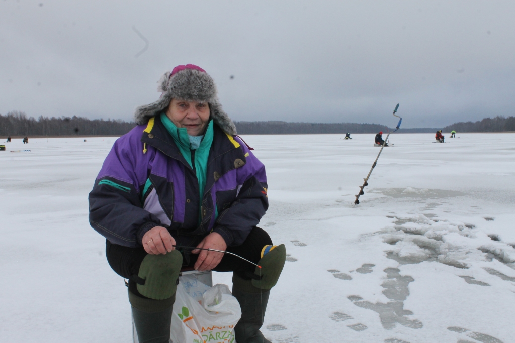 Dāmām uzvarēja (attēlā) Anda Baķe (1,020 kg)
Autors: Ziedonis Lazdiņš