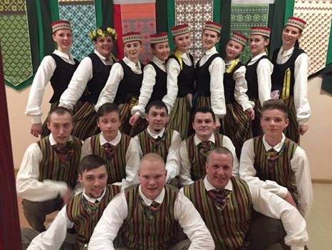 Stradu pagasta jauniešu tautisko deju kolektīvs 