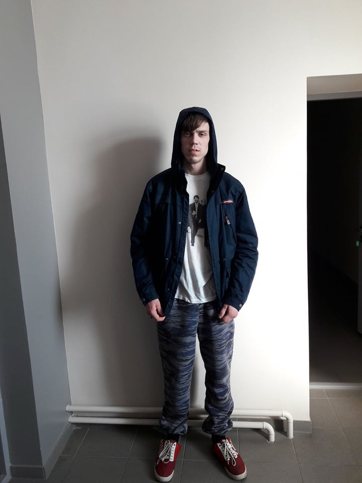 
Policija aicina atsaukties ikvienu, kurš ir cietis no attēlā redzamās personas pretlikumīgajām darbībām, zvanot uz tālruņa numuriem 64101202 vai 110.
Autors: no policijas arhīva