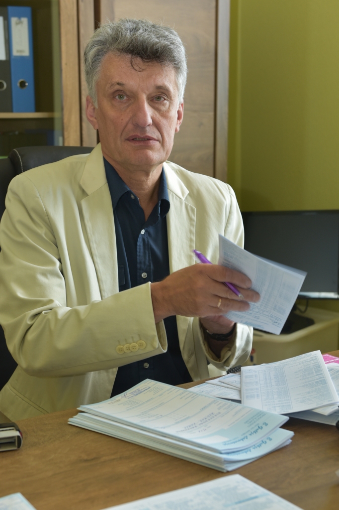 Ārsta nefrologa Māra Pļaviņa darba kabinets atrodas Latvijas Zinātņu akadēmijas 12.stāvā, taču viņš pieņem pacientus daudzviet Latvijā.
Autors: no personiskā arhīva