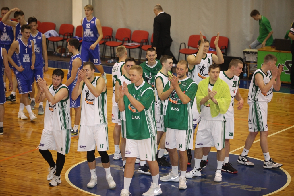 Autors: no Dzirksteles arhīva