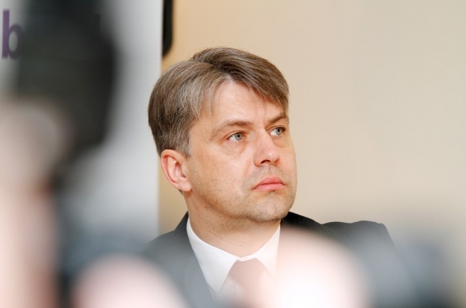 Autors: www.runabildes.lv