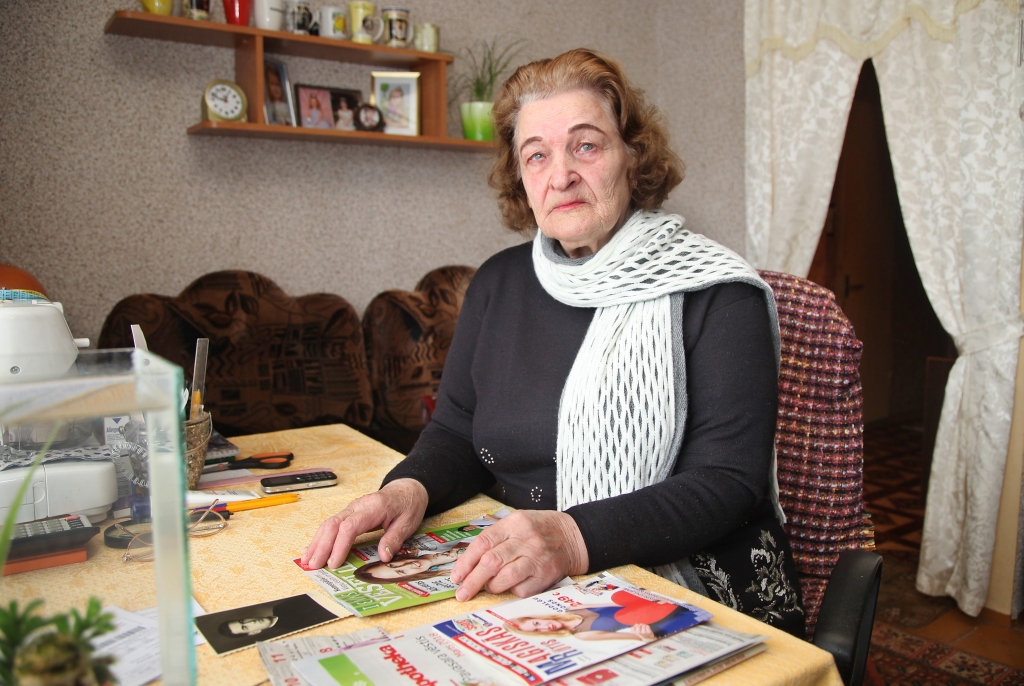 Šodien Daina StūrE atceras visu, bet vai pastāsta visu? Droši vien ir tādi pārdzīvojumi, pāridarījumi, par kuriem viņa nestāsta nevienam. Nespēj un negrib stāstīt.  
Autors:  Gatis Bogdanovs