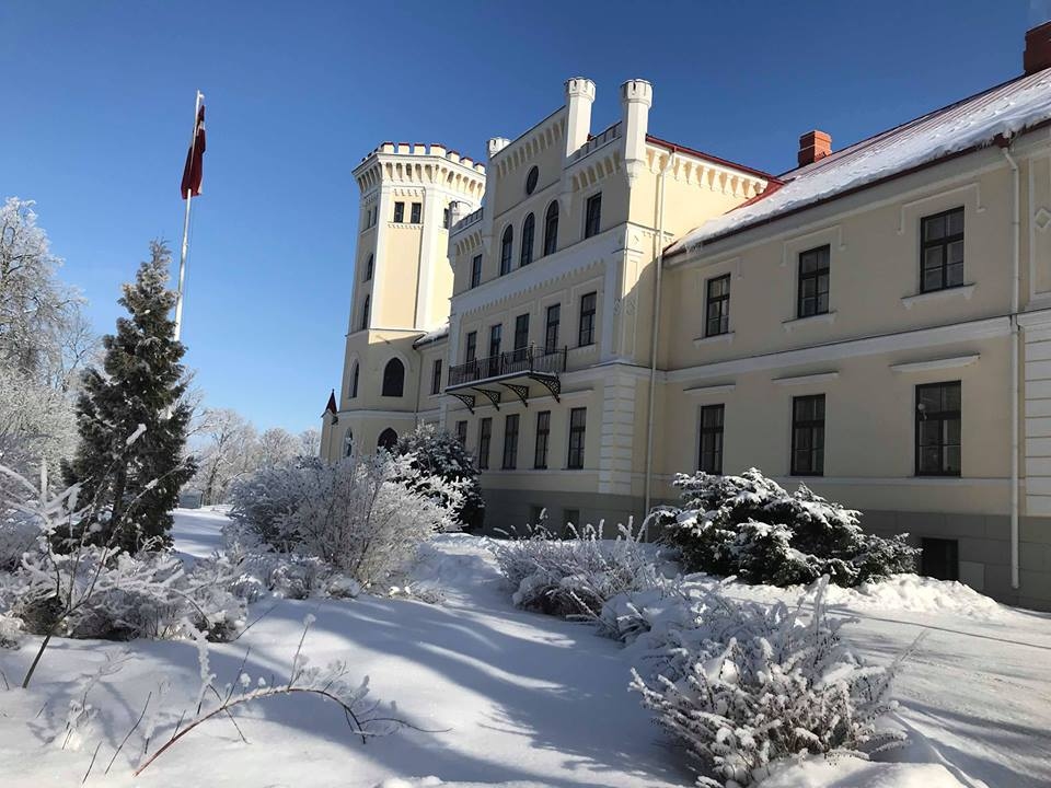 Autors: no Dzirksteles arhīva