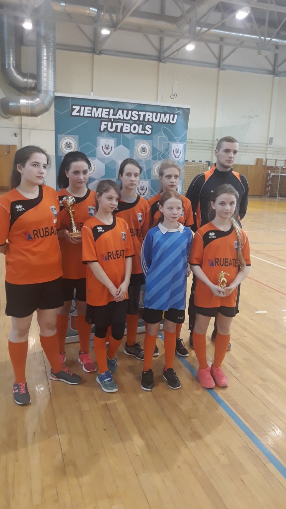 Biedrības FB “Gulbene 2005” meiteņu futbola komanda. 
Autors: no privātā arhīva