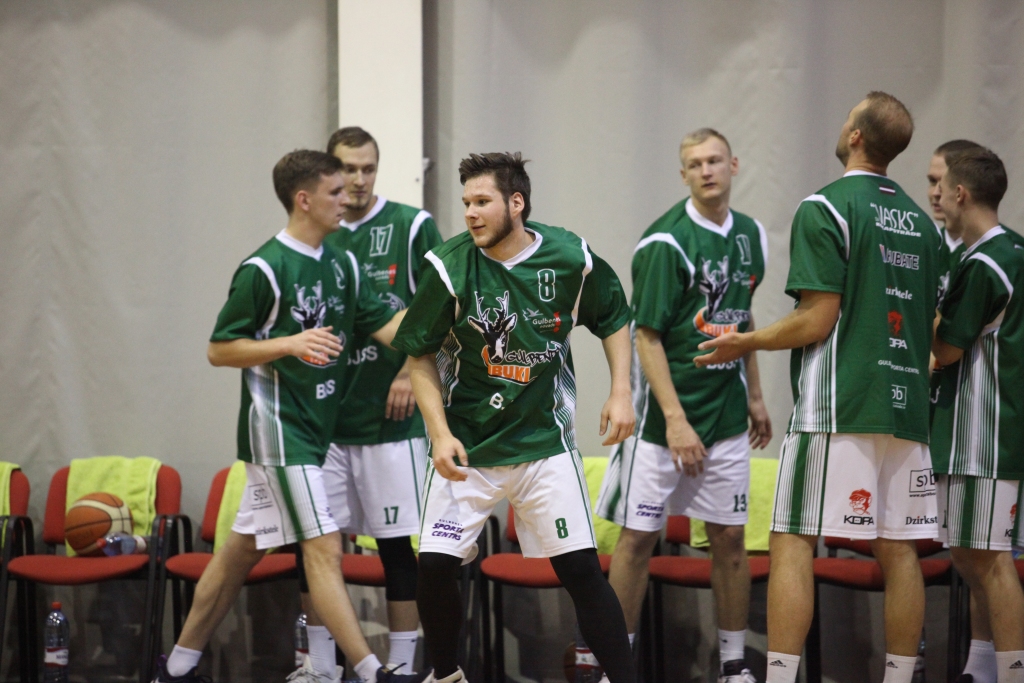 Autors: no Dzirksteles arhīva