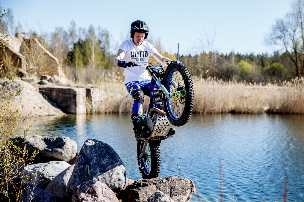 Ekstrēmo motošovu skatītājiem piedāvās Andris Grīnfelds, kurš šajā sporta veidā ir daudzkārtējs Latvijas un Baltijas čempions. 	
Autors:  no privātā arhīva