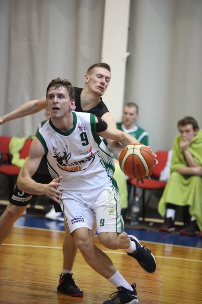 Nauris Rikveilis (nr.9) bija rezultatīvākais Gulbenes komandas sastāvā ar 20 gūtajiem punktiem.  