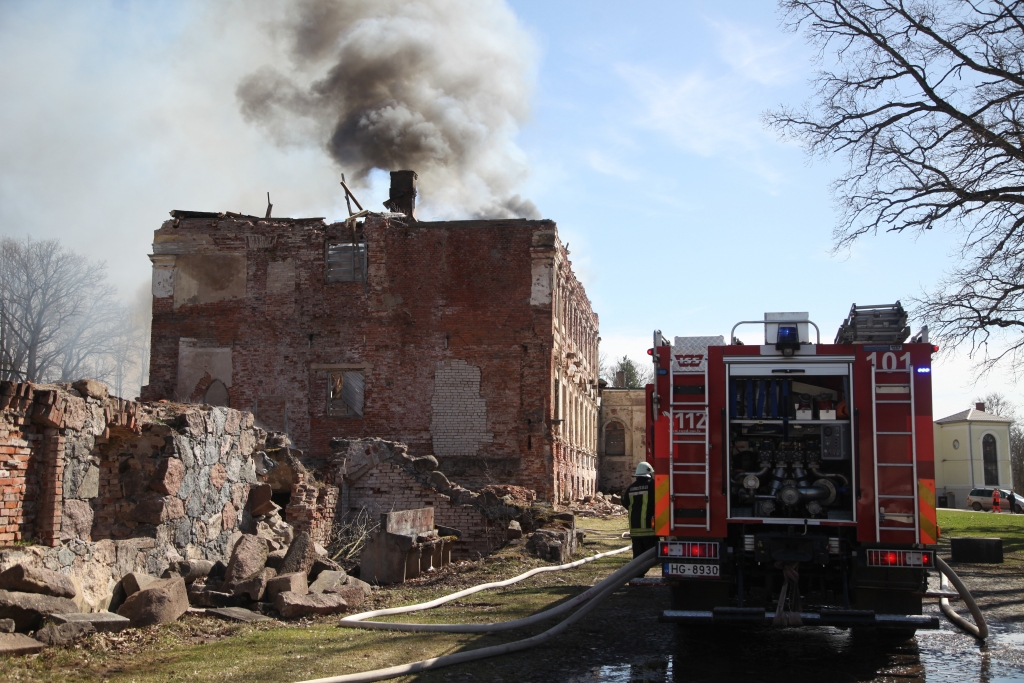 Autors: no “Dzirksteles” arhīva