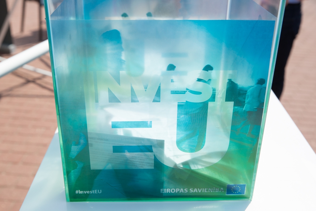 Fotogrāfijas no pasākumiem Tukumā un Kuldīgā.


Autors: publicitātes foto