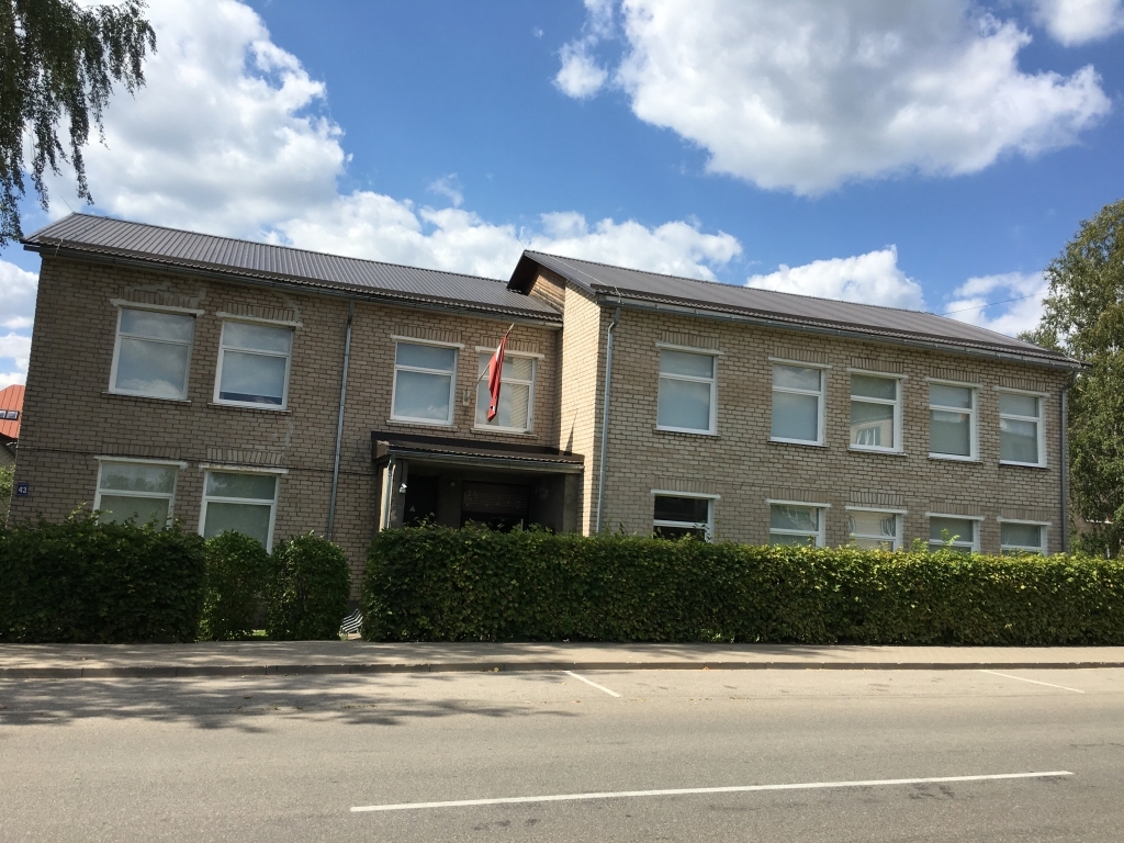 2019.-2020.gadā iecerēta Gulbenes mūzikas skolas telpu un teritorijas sakārtošana, tam paredzot pašvaldības finansējumu 46 818 eiro. 
Autors: Diāna Odumiņa