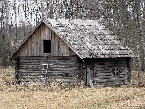 Portālā www.vietas.lv šī pirtiņa raksturota kā 