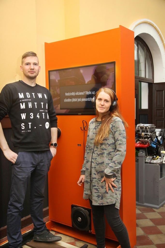 Izglītojošs un interaktīvs centrs “Dzelzceļš un Tvaiks” Gulbenes dzelzceļa stacijā atvērts katru dienu: no pirmdienas līdz sestdienai – no 10.00 līdz 18.00, svētdienās - no 10.00 līdz 15.00. Tālrunis - 25448661, www.visitgulbene.lv. 
Autors: Gatis Bogdanovs