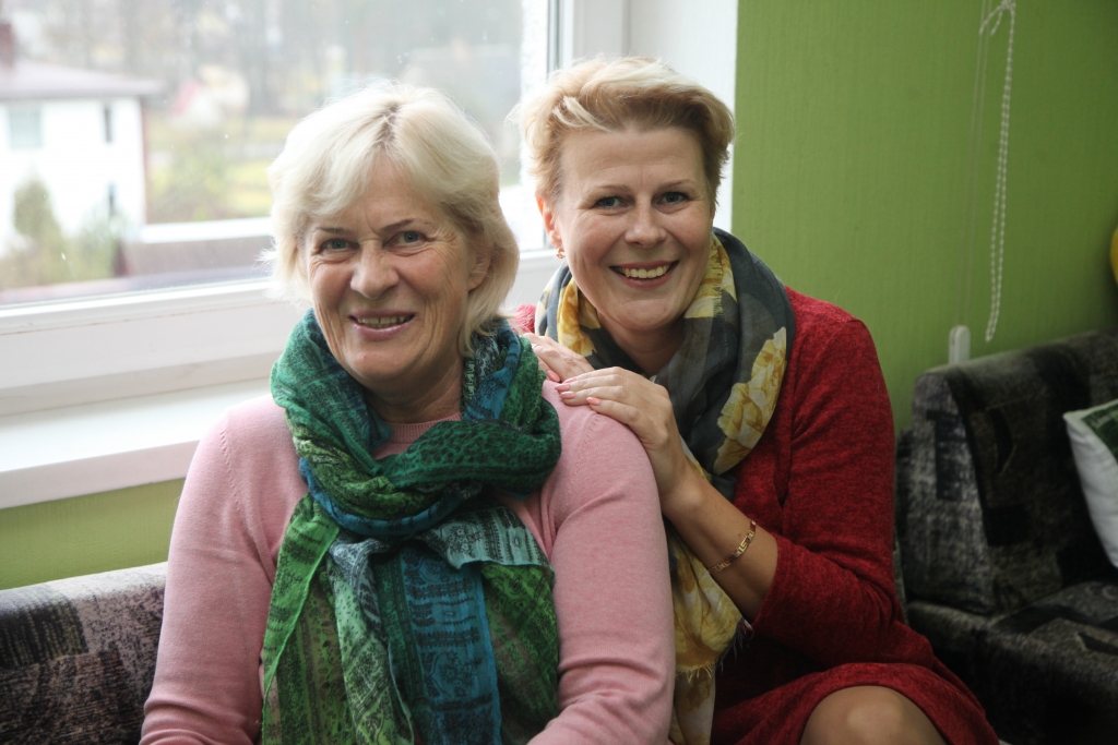 Ineta Ivašenko priecājas, ka mamma pavelkas līdzi uz trakām idejām un ir azartiska tāpat kā viņa.  
Autors: Gatis Bogdanovs