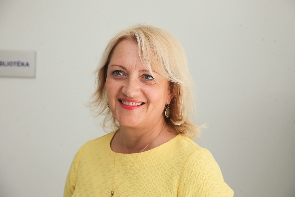 Indra Logina, Gulbenes bibliotēkas galvenā bibliotekāre-eksperte