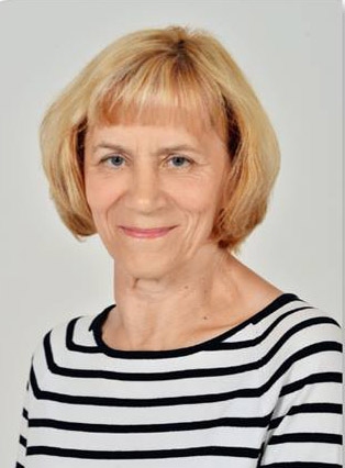 Dagmāra Mūrniece, pediatre Balvu un Gulbenes slimnīcu apvienībā un Bērnu klīniskās universitātes slimnīcas novietnē Gaiļezers.

No vecāku pieteikuma vēstules: «Šī dakterīte ir vislabākā bērnu ārste pasaulē, nekad neatsaka palīdzību, padomu, ir mīļa pret mazajiem brēkuļiem – saviem pacientiem – un saprotoša gan ar mazuļu māmiņām, gan omītēm. Viņa veic savu darbu atbildīgi un tiešām no sirds. Paldies!»
Autors: žurnāls 