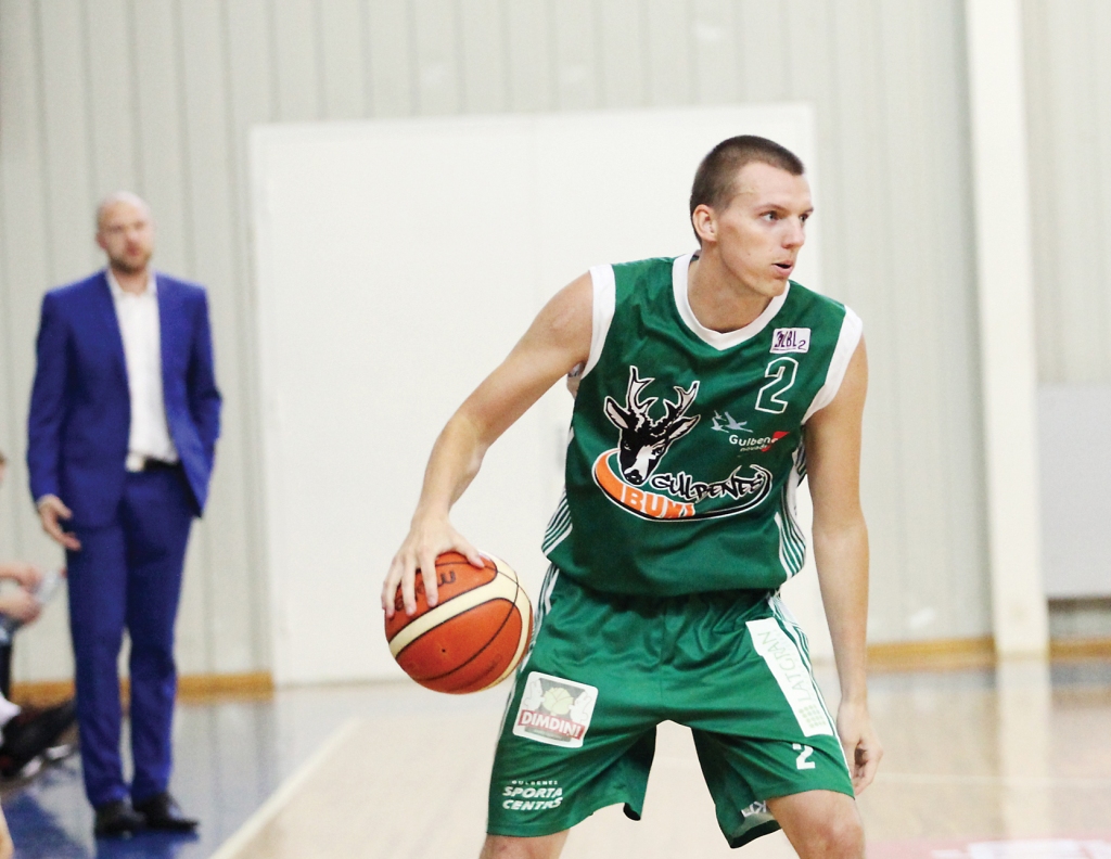 Sandis Bēts - otrs rezultatīvākais spēlē pret “VEF skolu”. 
Autors: Gatis Bogdanovs