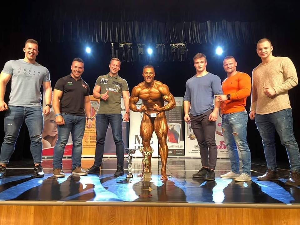 Gints Šķenders atzīst, ka lielu spēku sacensībās dod atbalsta komanda. Gulbenes puišiem ir patiess prieks par Ginta sasniegumiem.  
Autors: no personiskā arhīva