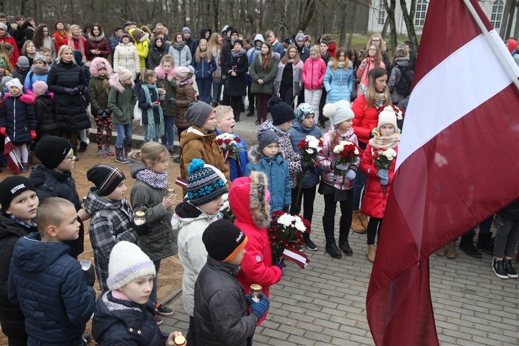 Aluksniesiem.lv raksta attēla aizvietotājs