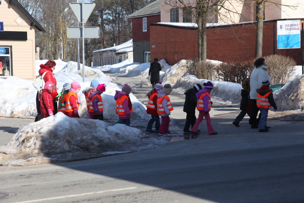 Autors: no “Dzirksteles” arhīva