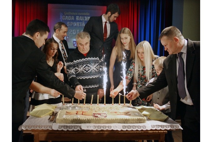 Autors: no Dzirksteles arhīva