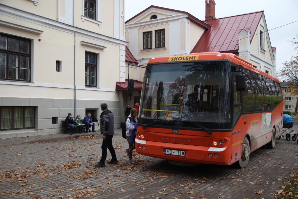 Autors: no “Dzirksteles” arhīva