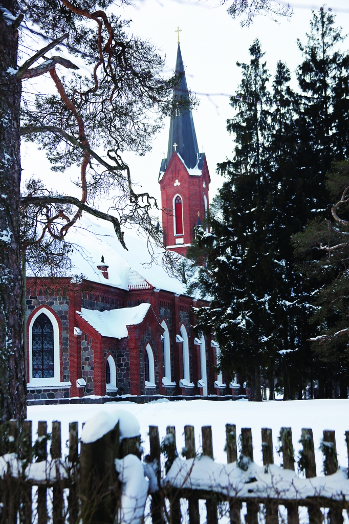 Autors: no “Dzirksteles” arhīva