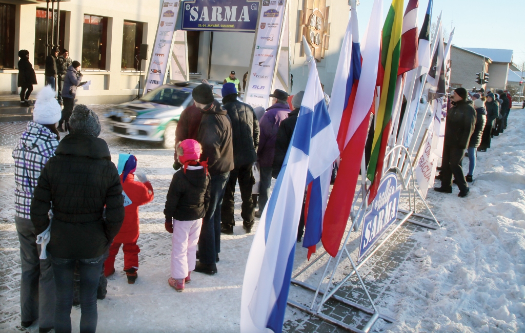 Cik daudz valstu pārstāvju piedalīsies rallijā “Sarma” šogad, to uzzināsim, kad beigsies dalībnieku pieteikšanās. 
Autors: no “Dzirksteles” arhīva