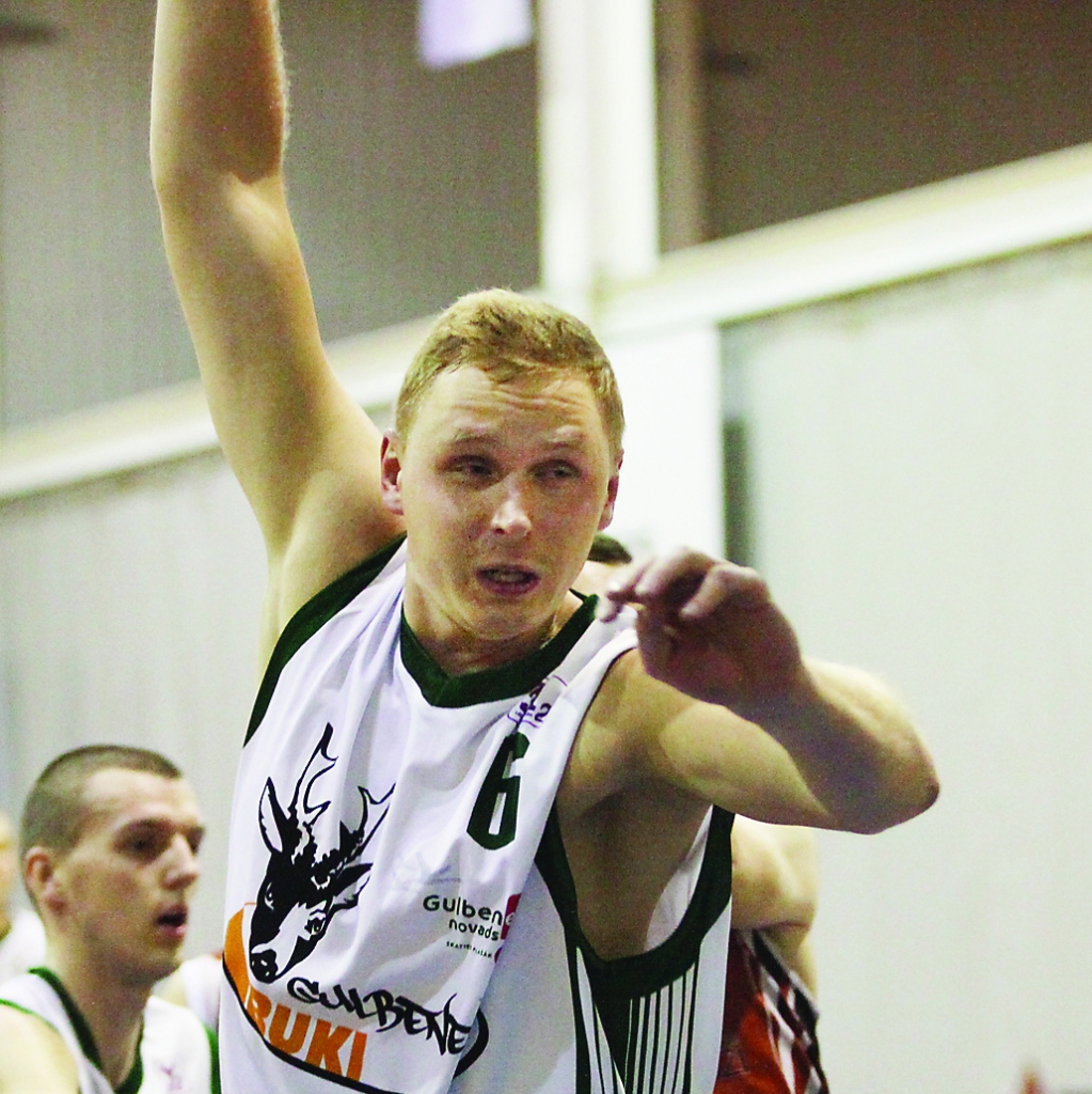 Starp rezultatīvākajiem pre “LU/BS Rīgu” - Roberts Madnis. 
Autors: Gatis Bogdanovs