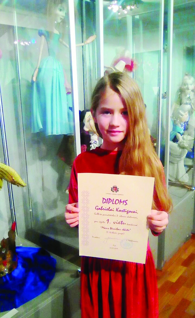 Par bērnību lauku vidē un dabas vērojumiem savā domrakstā stāsta Gabriela Kostigova, kura savā vecuma grupā ir uzvarējusi Latviešu valodas aģentūras konkursā “Mans bērnības stāsts”. 
Autors: no personiskā arhīva