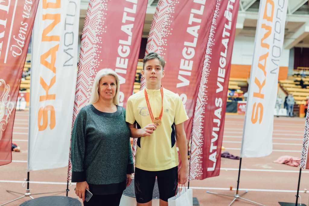 Rihards Berkolds kopā ar treneri Irēnu aizpuri.  
Autors: Guntis Bērziņš 