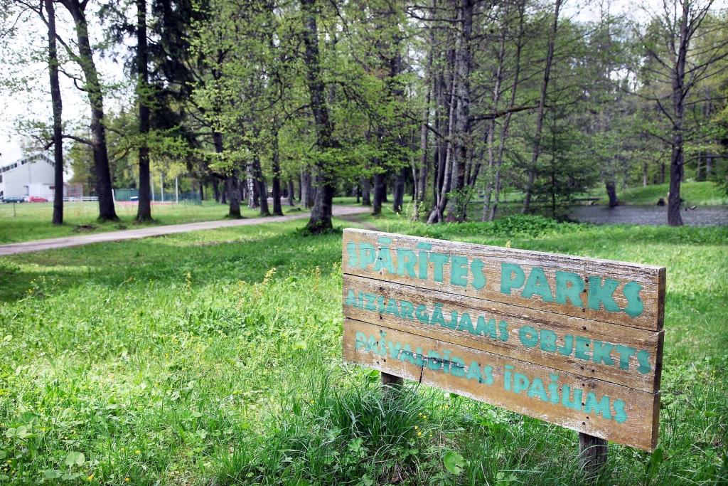 Autors: no Dzirksteles arhīva