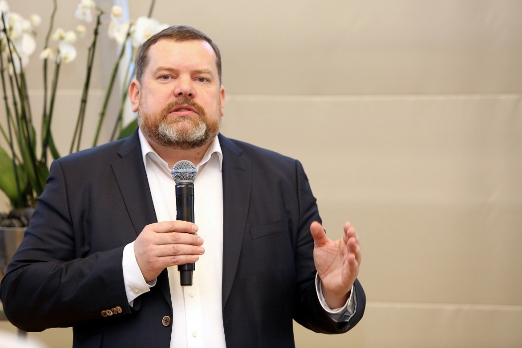 Jaunās konservatīvās partijas (JKP) saraksta līderis Eiropas Parlamenta (EP) vēlēšanās būs Austrumeiropas politikas pētījumu centra izpilddirektors Andis Kudors.
Autors: diena.lv