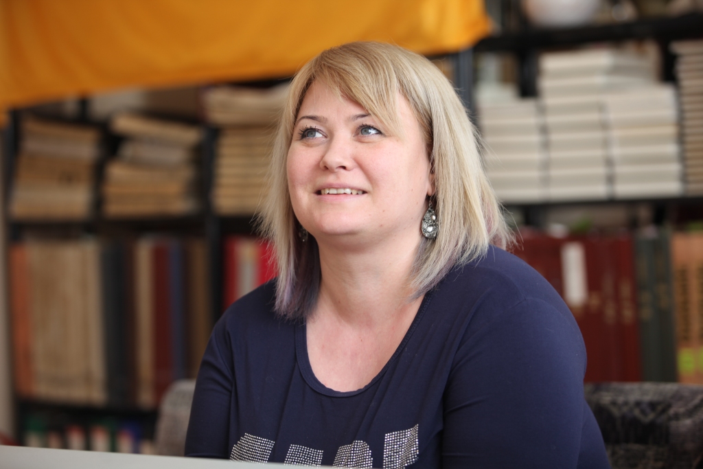 Jaungulbenes amatierteātra “Kuriozs” režisori Sarmīti Supi raksturo spēja sajust, kas vajadzīgs labai izrādei. 
Autors:  Gatis Bogdanovs 