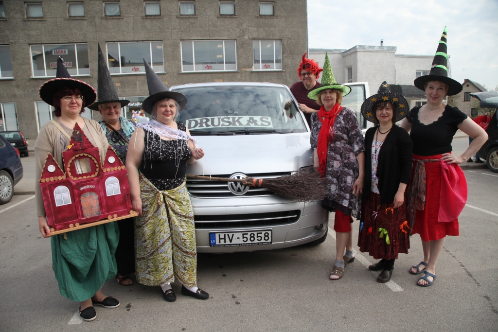 Autors: no Dzirksteles arhīva