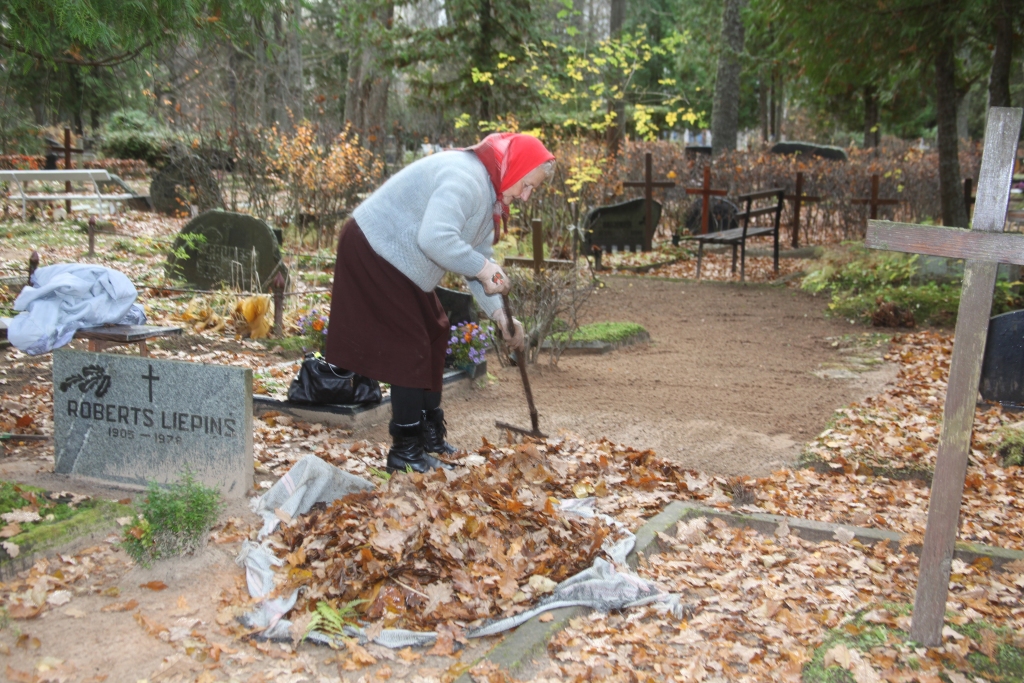 Autors: no Dzirksteles arhīva