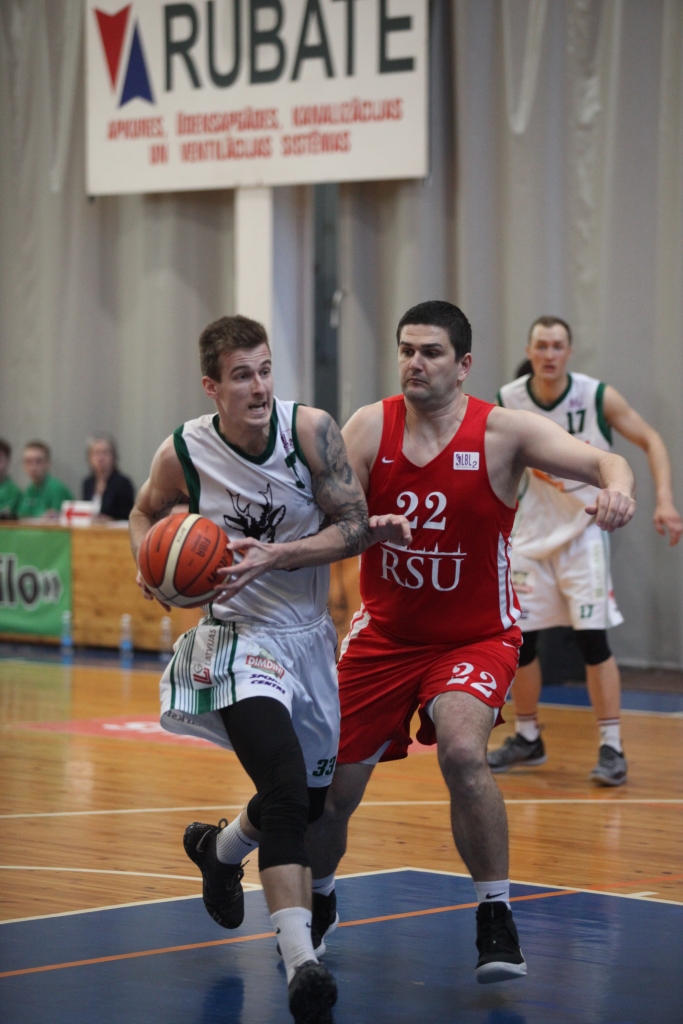 Rezultatīvākais uzvarētāju rindās ar 22 punktiem un 7 atlēkušajām bumbām bija Mārtiņš Vīņauds.
Autors: Gatis Bogdanovs