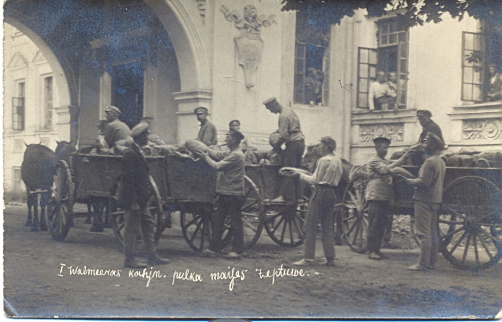 1.Valmieras kājnieku pulka maizes ceptuve Vecgulbenes muižas Baltajā pilī, 1919. gads

Autors: Gulbenes novada vēstures un mākslas muzeja krājums Nr. GVMM 21894