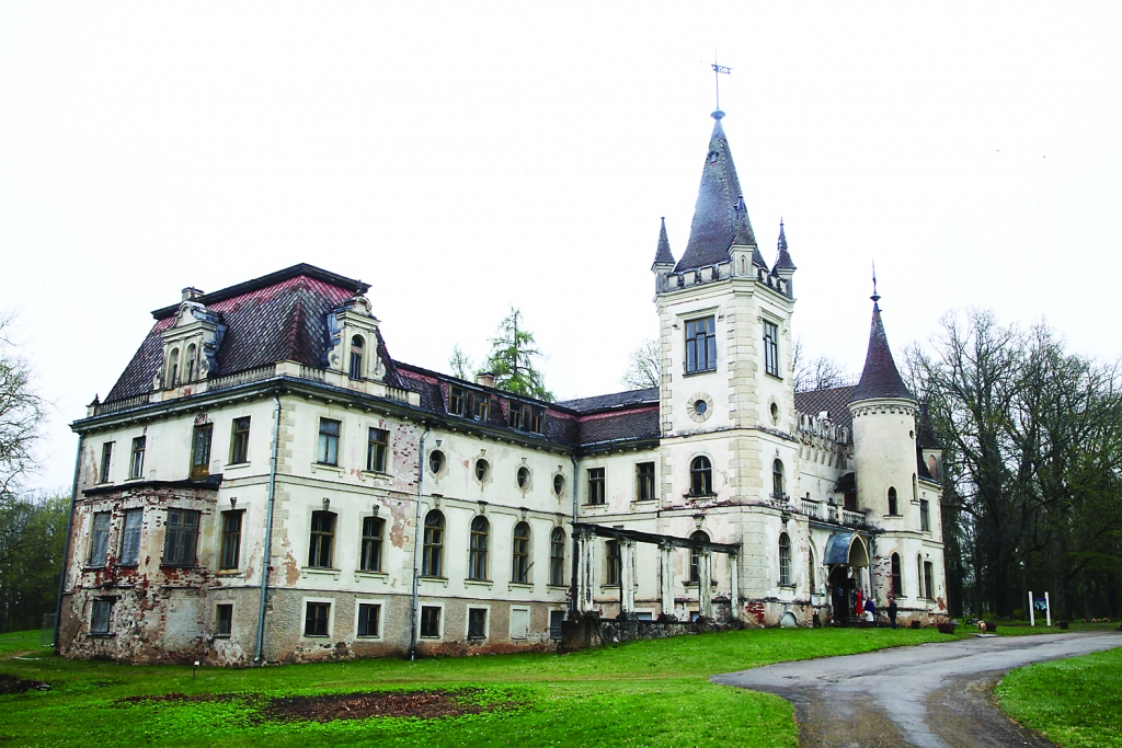 Autors: no “Dzirksteles” arhīva