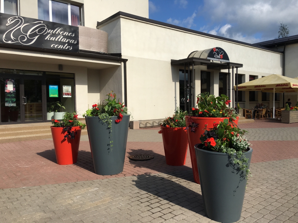 Podi būs labi apsargāti. Tos novēro videokameras, kuras apkalpo pašvaldības policija. 	
Autors: Diāna Odumiņa