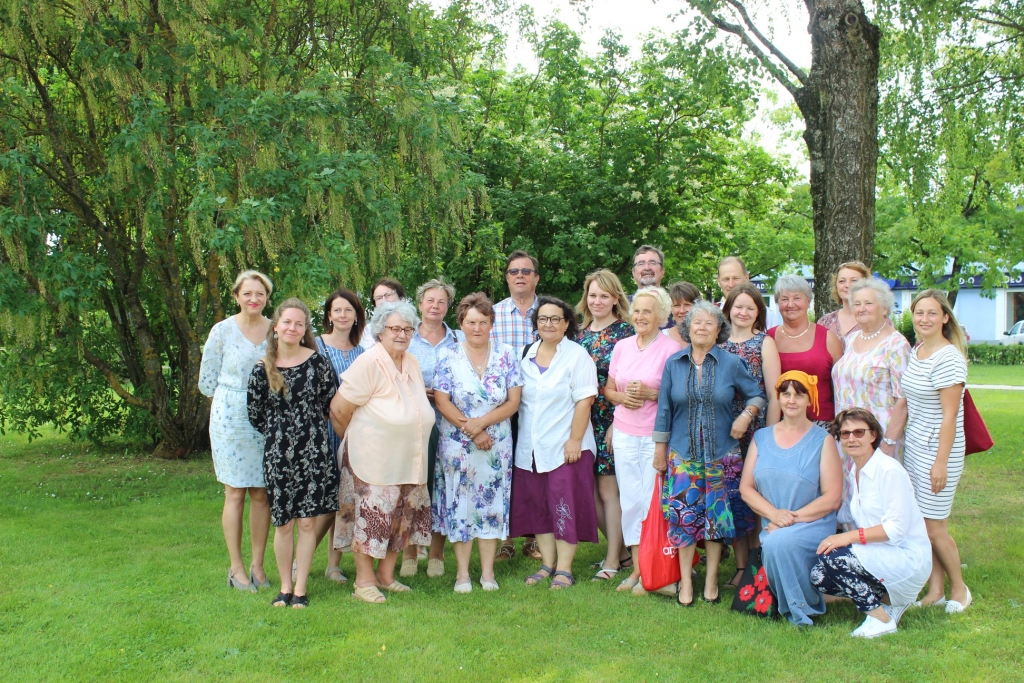 Autors: Local and International Active Seniors