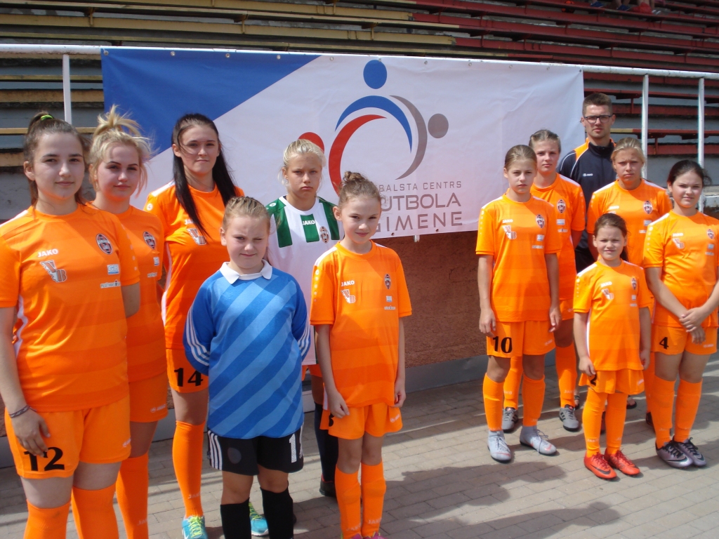 FB “Gulbene” meiteņu komanda. 	
Autors: no personiskā arhīva