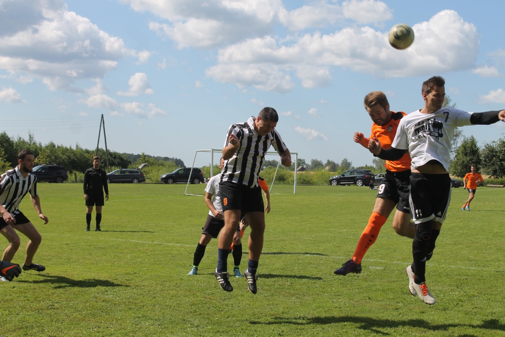Jaungulbenes un Litenes duelis beidzās ar 0:0. 	
Autors: no personiskā arhīva