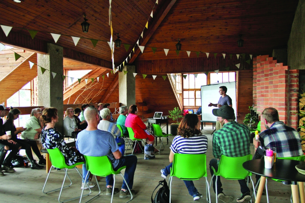 Jaunajā kulturvietā lokālā “Siltumnīca” jau notiek dažādās radošas norises, interesentu netrūkst. 
Autors: no personiskā arhīva