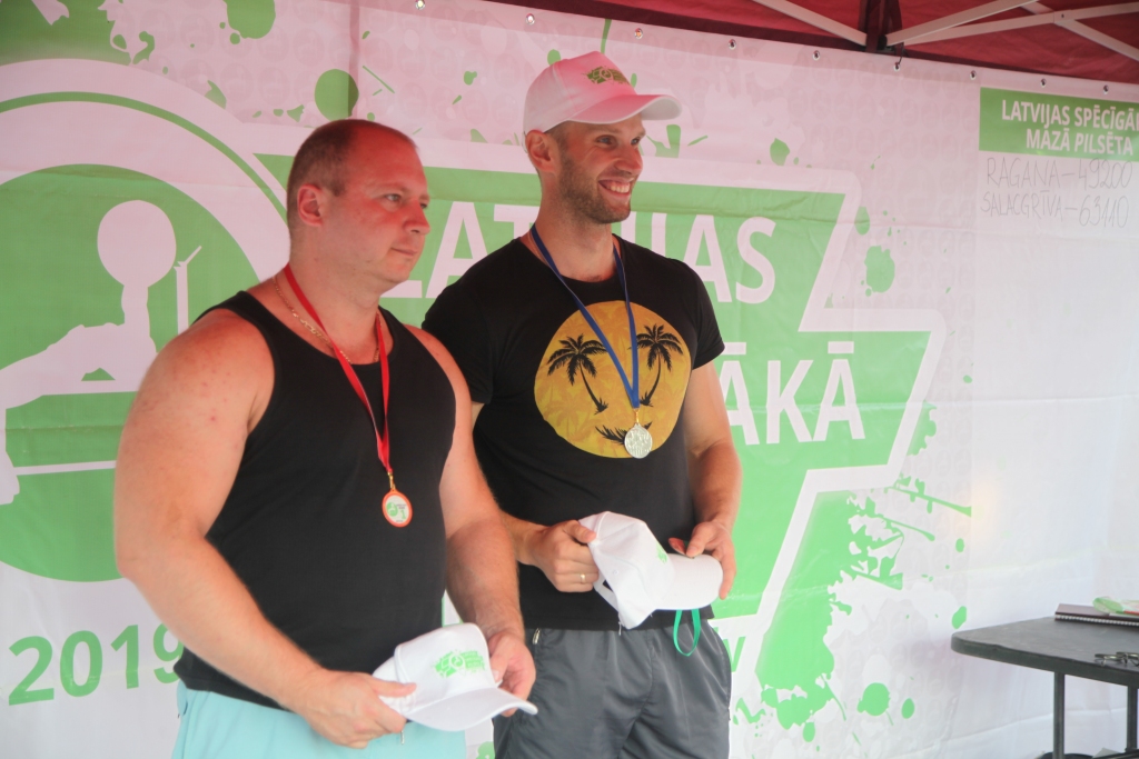 Pirmo divu vietu ieguvēji vīriem – Igors Petrovs un Jānis Ginevičs.  
Autors: Gatis Bogdanovs
