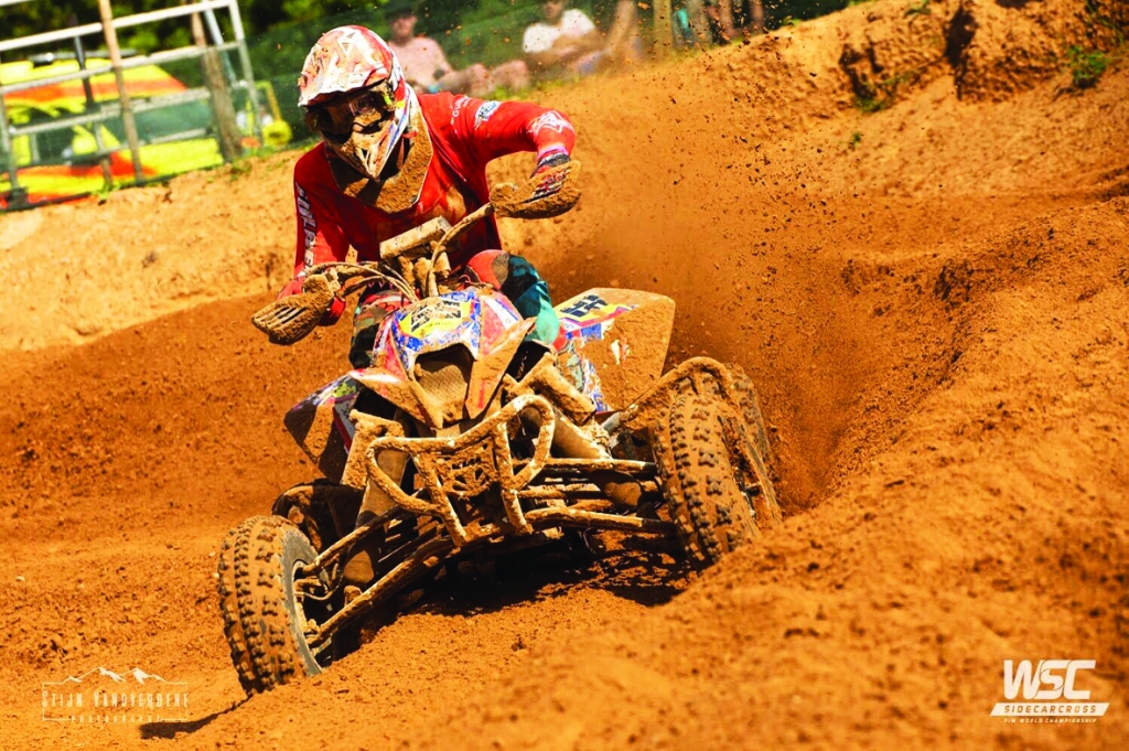 Valērijam Kuzminam Stelpes trase izrādījās veiksmīga - divu braucienu summā viņš ierindojās trešajā vietā.      
Autors: no fimsidecarcross.com