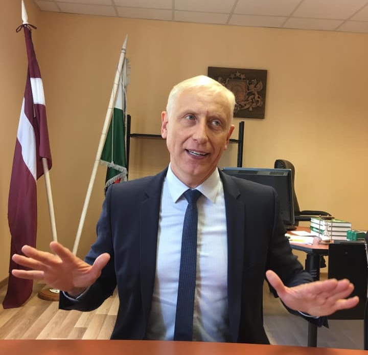 Autors: no Dzirksteles arhīva