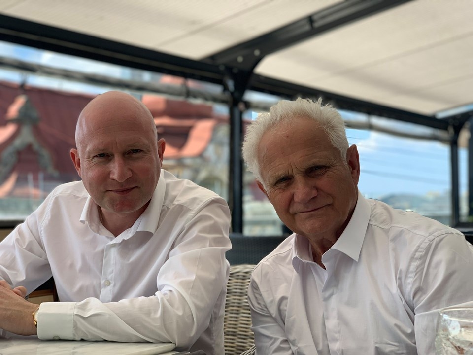 Latvijas Radio 2 ēterā viesosies leģendārais radiodiktors un “Mikrofona aptaujas” idejas autors Gunārs Jākobsons un lielkoncerta Mikrofona aptaujai - 50 producents Jānis Kļaviņš,
Autors: no Latvijas Radio 2 arhīva